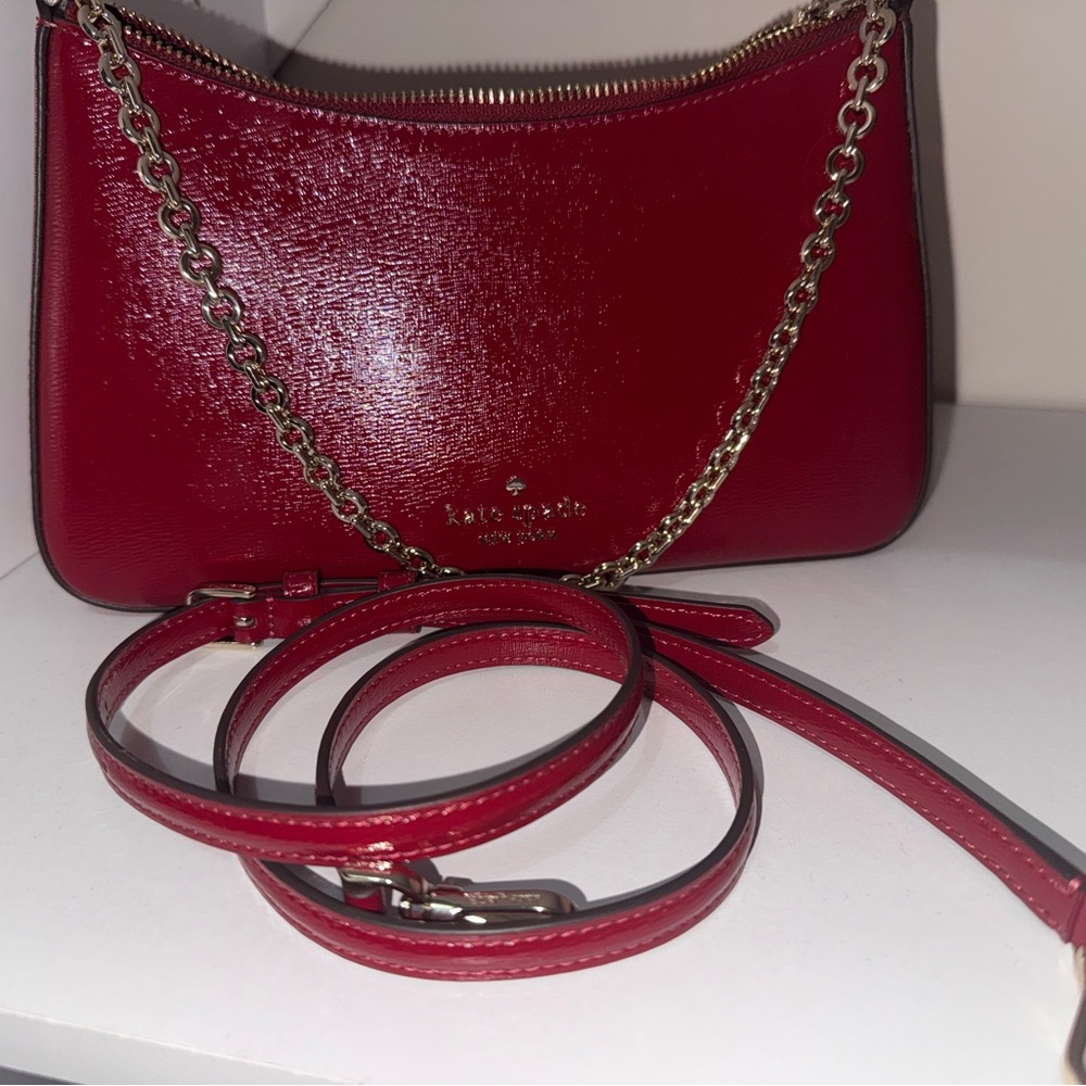 Kate Spade Red Textured Patent Leather Chain-Trim Shoulder Bag - Picture 4 of 4